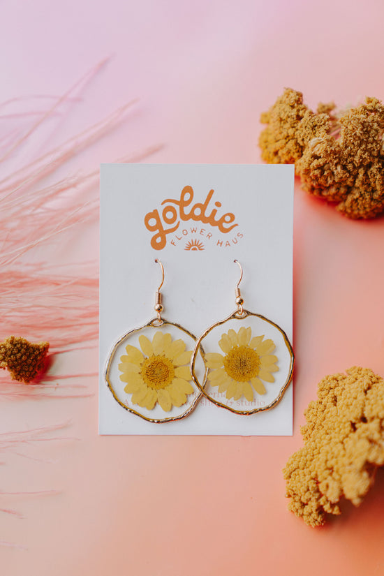 Round Daisy Earrings
